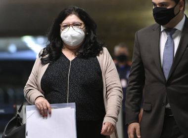 Senadores veem novos indícios de falhas em compra da Covaxin ao ouvir servidora na CPI