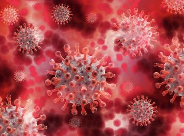 Variante delta do coronavírus pode driblar parcialmente anticorpos de curados e vacinados