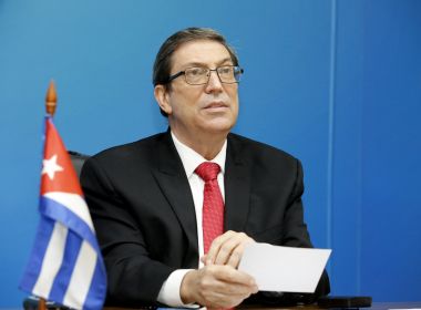 Bolsonaro deveria prestar mais atenção à corrupção que o envolve, diz chanceler de Cuba