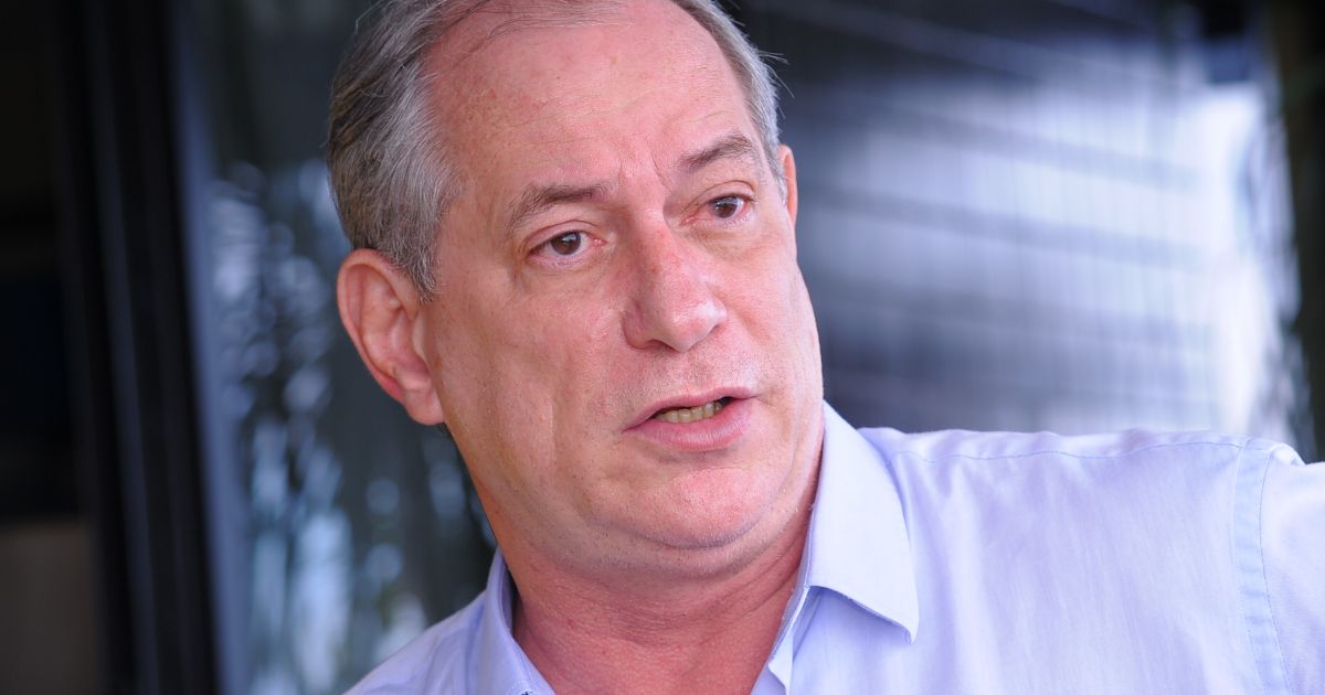 Bahia Notícias / Notícia / Ciro tem imóvel leiloado por R$ 520 mil para indenizar Collor - Vimarsana News