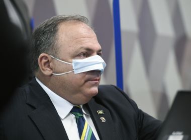 PF ouve Pazuello sobre prevaricação atribuída a Bolsonaro e suspeitas na compra da Covaxin