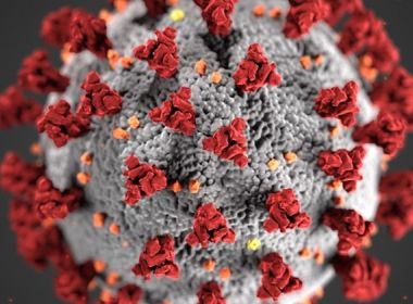 Com delta, é irresponsável manter planos de reabertura, dizem médicos