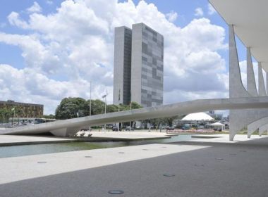 Reforma do IR é adiada novamente após pressão por mais tempo para discussão