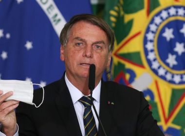 Planalto torna 'opcional' uso de máscara contra Covid em cerimônia com Bolsonaro