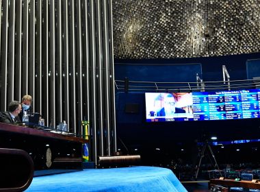 Senado vê pedido inócuo contra ministros do STF e tenta evitar 'circo' de Bolsonaro