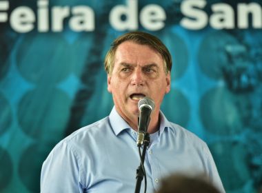 Bolsonaro diz que hidrelétricas podem parar e pede para 'apagar um ponto de luz em casa'