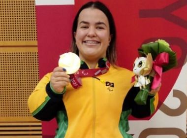 Mariana D'Andrea conquista 1º ouro paralímpico do Brasil no halterofilismo