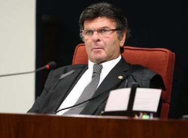 Presidente do STF derruba decisão que suspendia passaporte da vacina no Rio