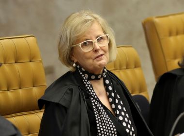 Rosa Weber diz que parecer negacionista da PGR sobre Bolsonaro gera perplexidade