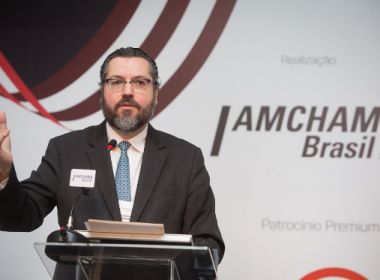 Chefe de departamento do Itamaraty usa blog para fazer campanha para Bolsonaro