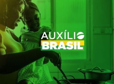 Bolsonaro muda critério de pobreza para incluir mais famílias em Auxílio Brasil