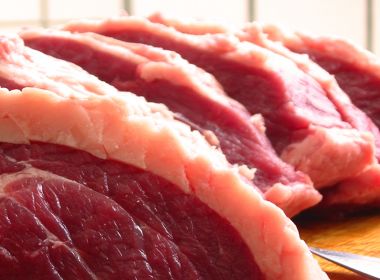Carne brasileira é alvo de protecionismo e desinformação nos EUA, diz CNA
