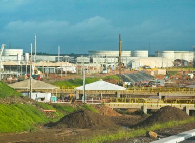 Petrobras decide concluir refinaria Abreu e Lima, pivô de escândalo na Lavo Jato