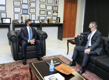 Fux e Mendonça se reúnem e marcam posse do novo ministro do STF para dia 16