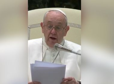 Papa Francisco volta a pedir que Europa acolha refugiados