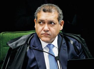 Nunes Marques interrompe julgamento sobre demissão de não vacinados