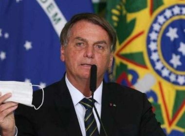Bolsonaro diz que respondeu ao formulário sobre vacina infantil e defendeu prescrição médica 