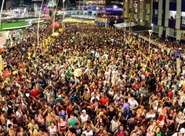 Carnaval privado em Salvador tem turistas e até Farol da Barra cenográfico