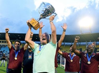 Abel Braga celebra título e se declara ao Fluminense