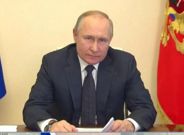 Putin dobra a aposta e assume figurino de comandante da guerra na Ucrânia