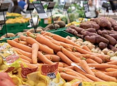 Preço da cenoura dispara 45% em março; veja maiores altas