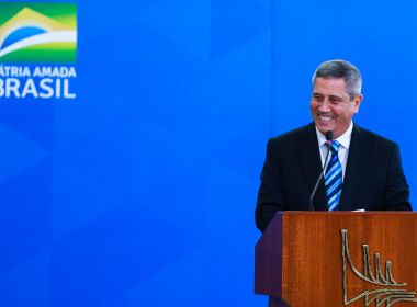 Ministério Público pede retirada de texto da Defesa que exalta golpe militar