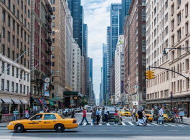 Cidade de Nova York eleva alerta para nível de risco 