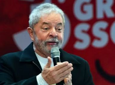 VÍDEO: Carro de Lula escapa de cerco de bolsonaristas em Campinas
