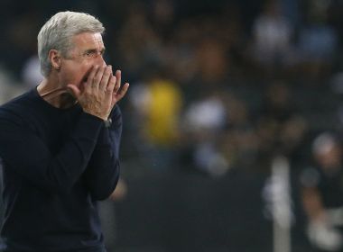 Luís Castro roda elenco e encontra boas opções no elenco do Botafogo