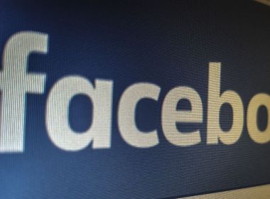 Facebook dará transparência a anúncios sobre racismo e armas 2 meses antes de eleição