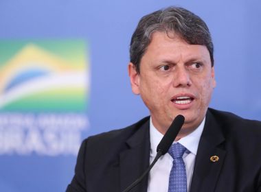 Tarcísio diz que não teria problema com Lula e que petista é 'titã' junto com Bolsonaro