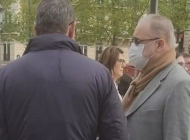 PGR aciona PF contra brasileiros que cobraram Aras nas ruas de Paris