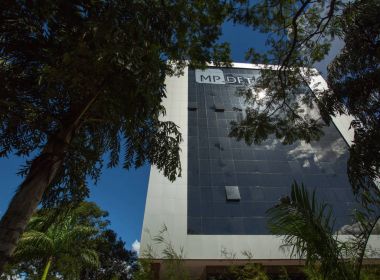 General é acusado de usar dinheiro público para defesa em caso privado