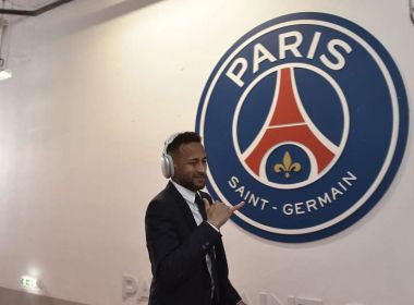 Novo técnico do PSG diz que quer manter Neymar na equipe