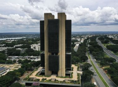 Em 12ª alta seguida, BC sobe juros a 13,75% ao ano, maior nível desde 2017