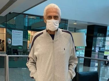 Roberto Dinamite recebe alta após duas semanas internado