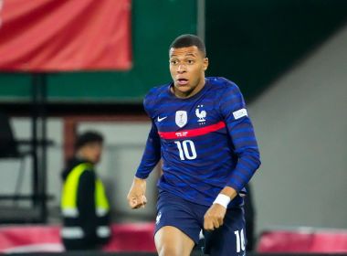 Mbappé pode ter problemas com KFC após recusa em ensaio fotográfico