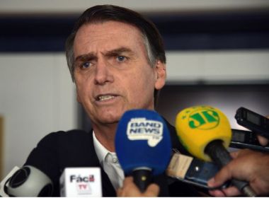 Bolsonaro diz que nomeará servidor de carreira do Itamaraty como chanceler