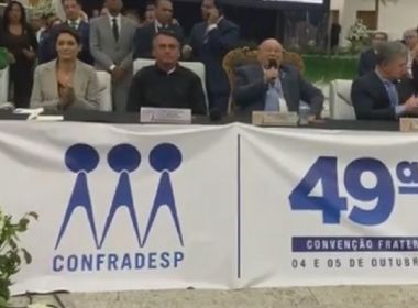 Bispo recebe Bolsonaro em culto e indica que imprensa não é bem-vinda