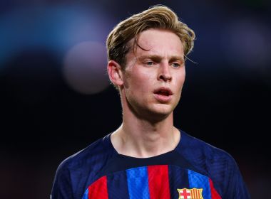 Liverpool quer meia do Barcelona após lesão de Arthur, diz jornal