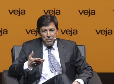 Após apoiar Lula, Amoêdo critica reaproximação de Moro a Bolsonaro