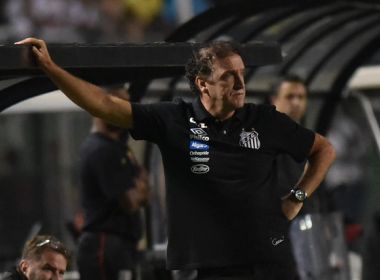 Cuca diz que G-6 não acabou para o Santos, mas lamenta desfalques contra o Flamengo