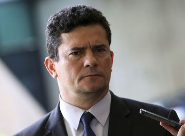 Moro defende apuração sobre pagamentos de ex-assessor de Flávio Bolsonaro