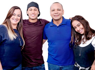 Família de Neymar teve jatinhos e privilégio em hotel da seleção na Rússia