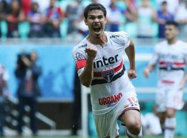 São Paulo acerta retorno de Hernanes, que assina três anos de contrato