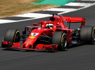 Vettel vence GP da Inglaterra e abre vantagem na liderança da F-1