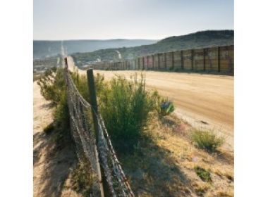 Ao menos 8 jornalistas relatam assÃ©dio de agentes de fronteira dos EUA, diz comitÃª