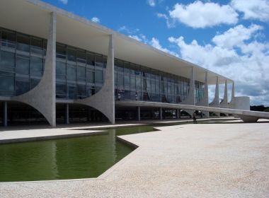 Governo prepara projeto para cobrar dívida com INSS