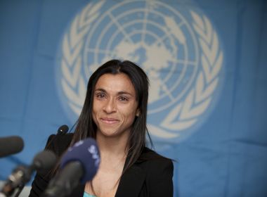 Marta se emociona em discurso e é aplaudida de pé na ONU