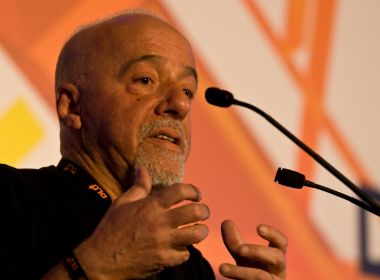 Em depoimento a jornal, Paulo Coelho diz ter sido torturado durante ditadura